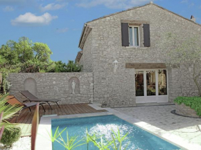 Luxurious Villa in Aix en Provence with Pool Jacuzzi